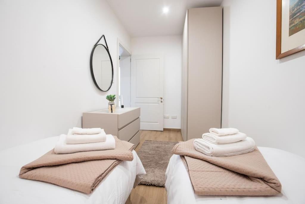 Ferienhaus Exclusive Seafront Townhouse Sliema, Valletta View Sliema