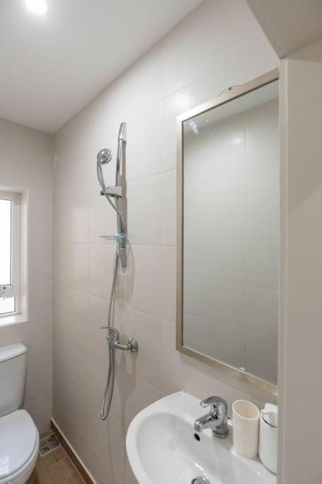 Exclusive Seafront Townhouse Sliema, Valletta View